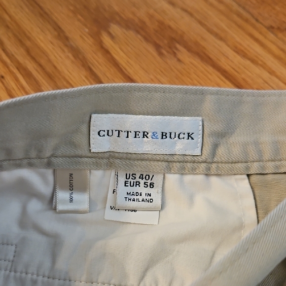 Cutter And Buck Pleated Khaki Shorts with Clemson Paw Embroidery - Picture 2 of 4